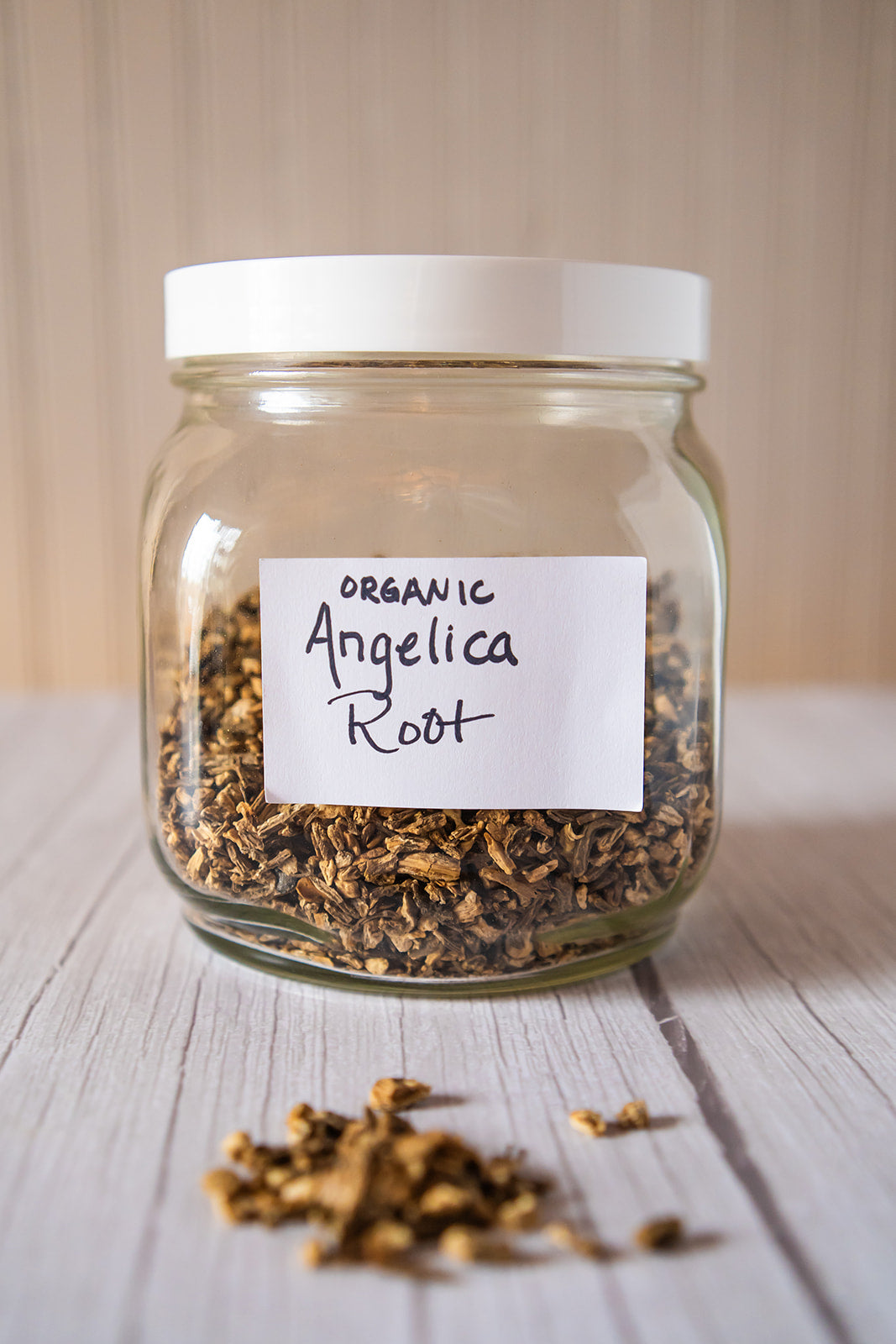 Angelica Root, organic image 0