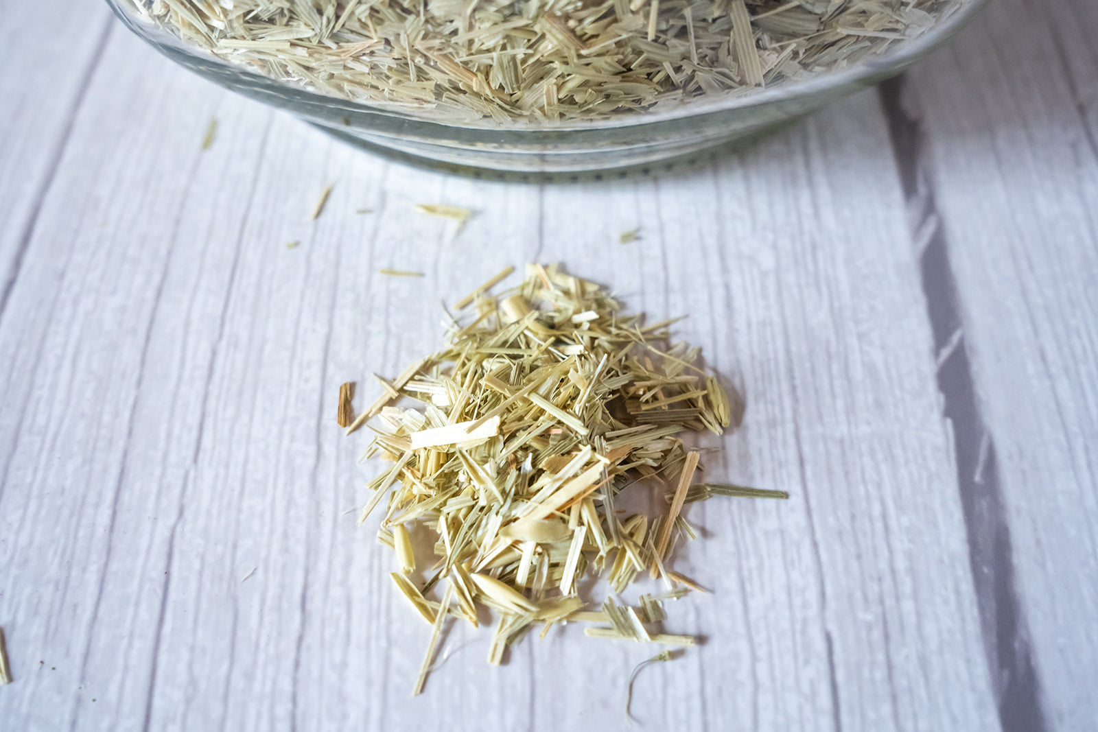 Oatstraw, organic image 2