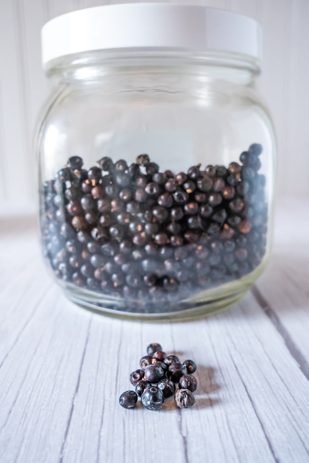 Juniper Berries, organic. image 1