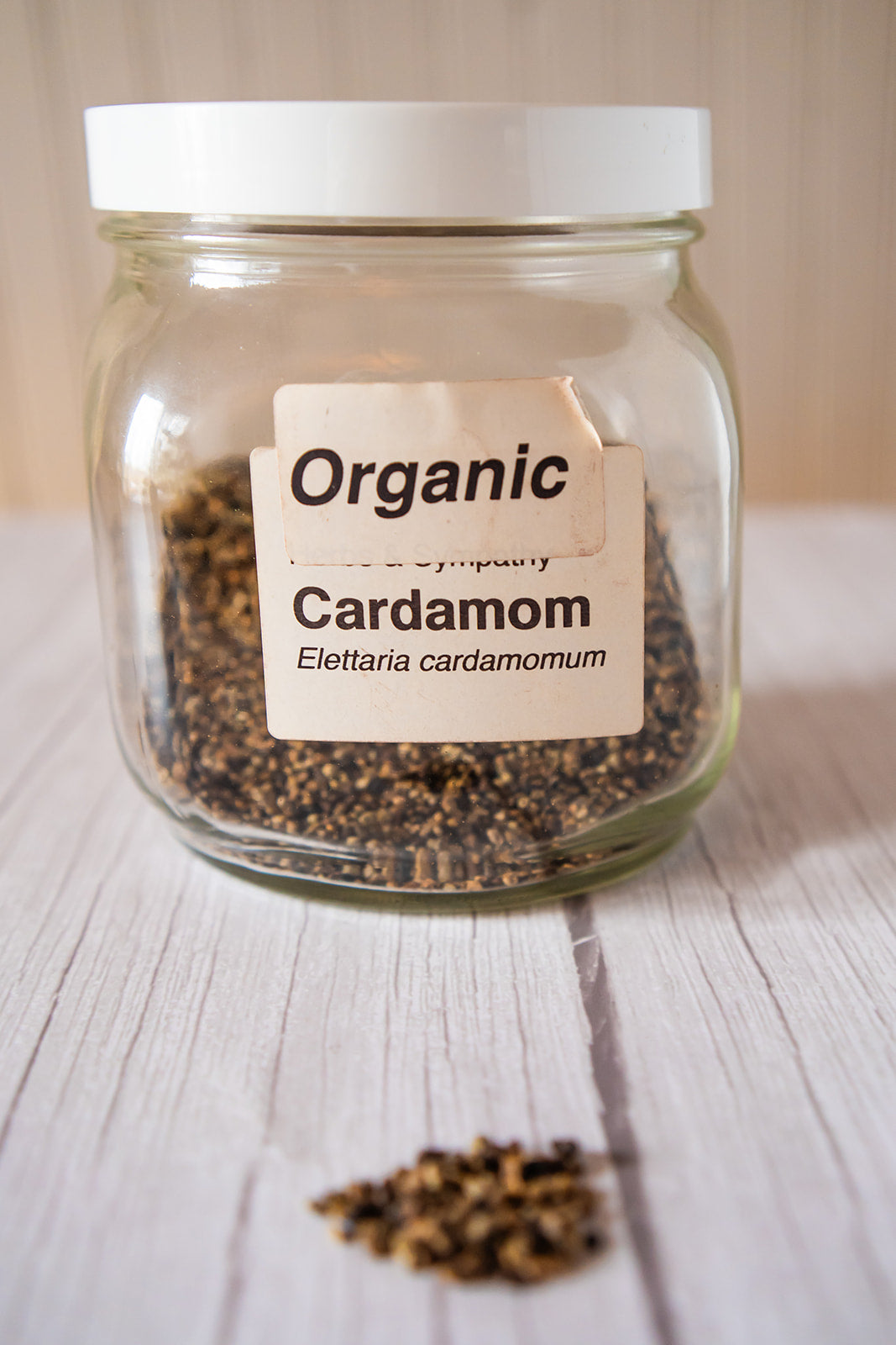 Cardamom Seed Decorticated, whole organic image 0