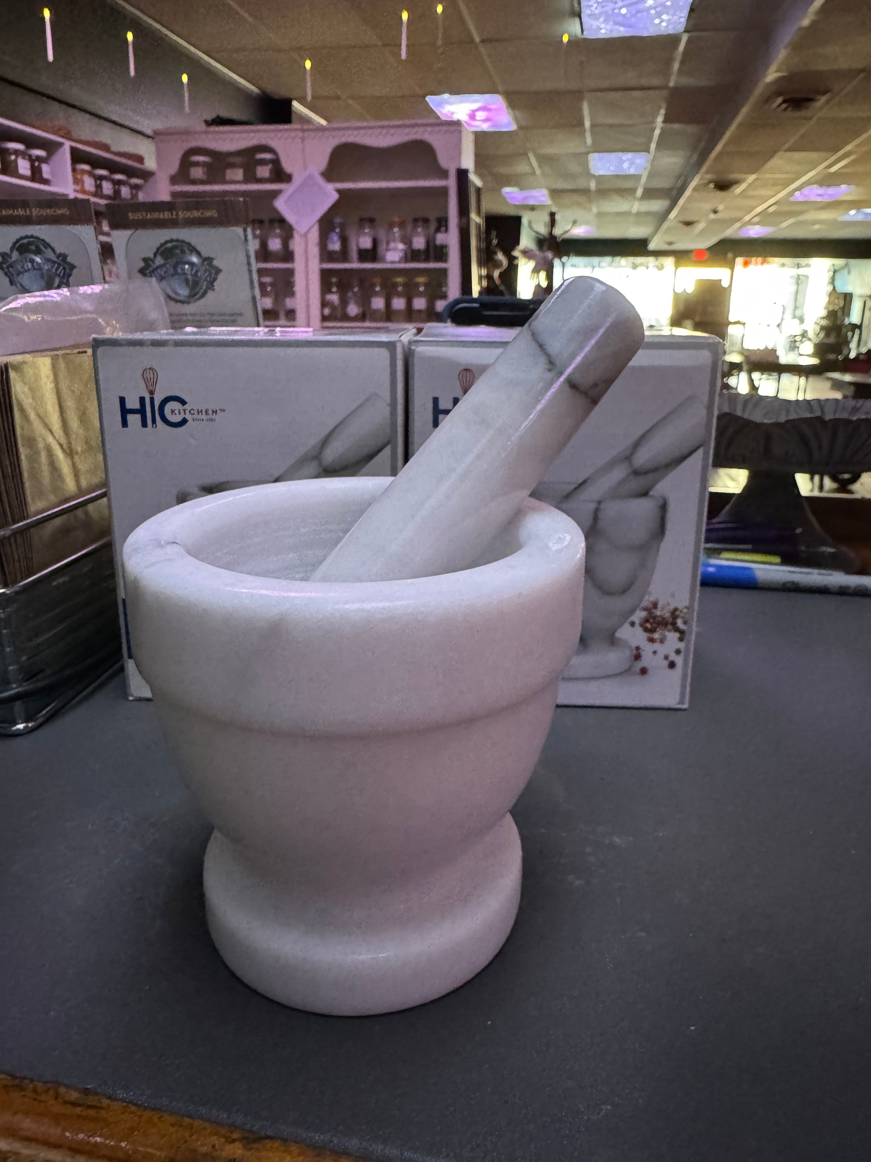 HIC Carrara Marble Mortar & Pestle image 0